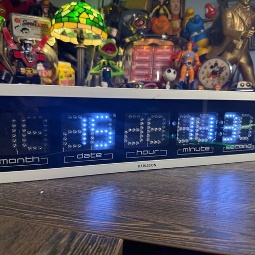 Karlson dot matrix clock used, large and attractive