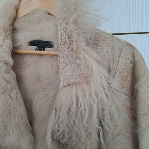 Mouton coat like new, beige, one size with fur lining