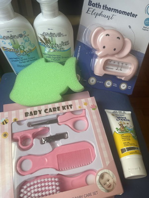 Frezyderm Baby Bath Set with Creams, Shampoo, Thermometer and Care Kit new