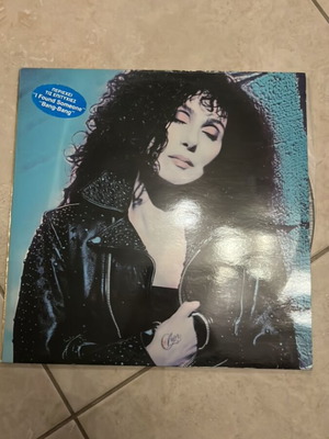 Cher vinyl like new, pop genre