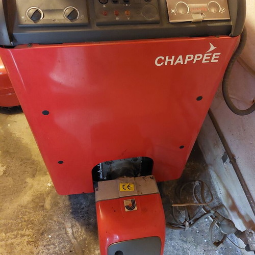 Oil and gas boiler model 2009 like new, fully functional