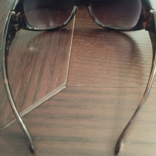 Children's Tortoise Shell Sunglasses like new, brown
