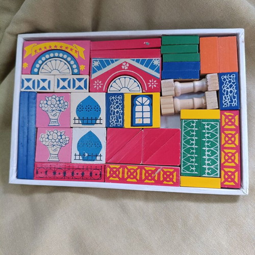 Vintage Wooden Building Blocks Castle set used, 38 pieces