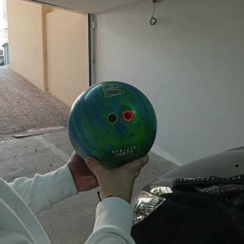 Bowling ball size 11 like new