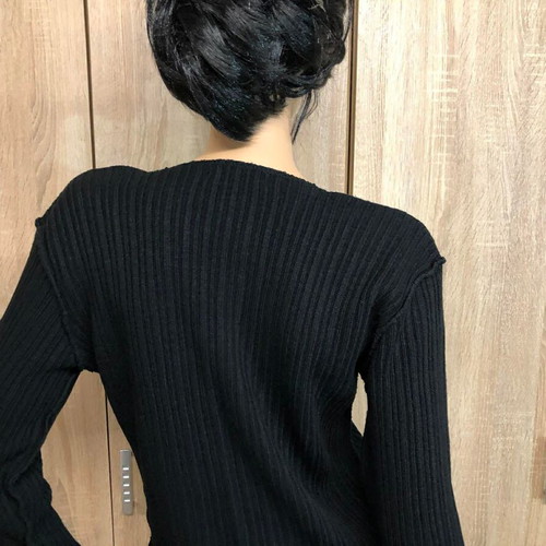 Free Wave knitted blouse size M like new, black