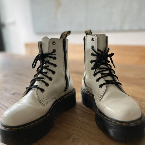 Dr Martens boots white leather size 38 like new