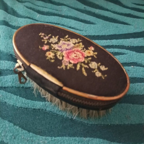 Vintage grooming set used with romantic floral motifs
