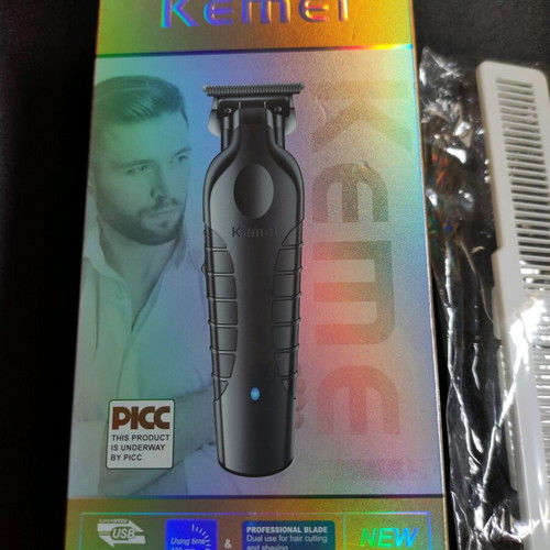 Σετ Kemei 2299 και χτένα καινούργια