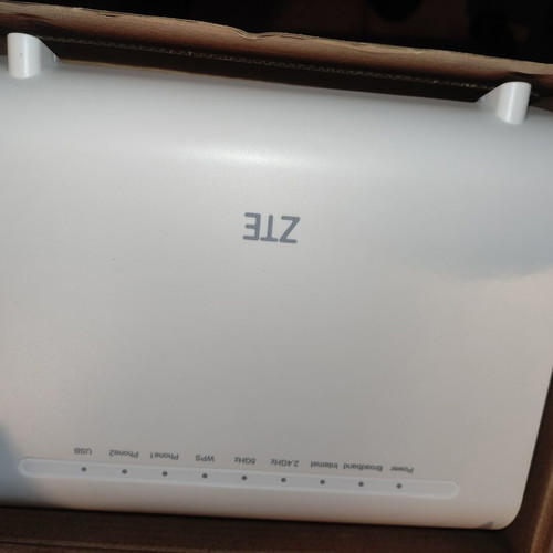 ZTE Router like new