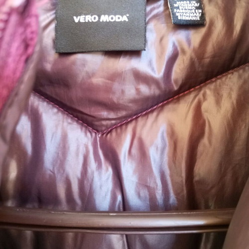 Vero Moda Short Puffer Jacket Burgundy New