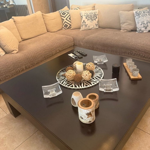 Coffee table made of oak wood wenge color like new