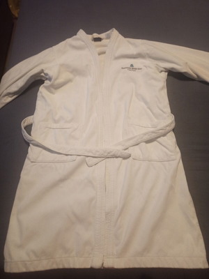 The Bernard Company men's bathrobe, white, 100% cotton