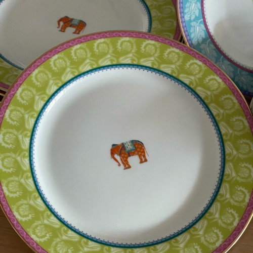 Zara Home porcelain plates like new, set of 43 pieces