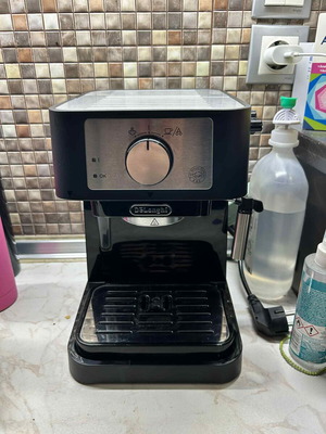 Εσπρεσιέρα Delonghi σαν καινούργια