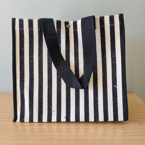 Striped straw handbag new, black and white