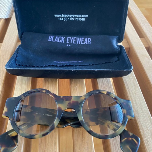 Black Eyewear Zoot sunglasses used, brown tortoiseshell frame