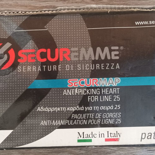 Securemme SecurMap security lock used with keys and ownership card