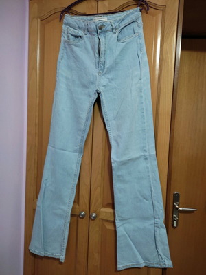 Pink Woman turquoise bell-bottom jeans new size 38