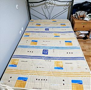 Κρεβάτι ημίδιπλο σιδερένιο με στρώμα
