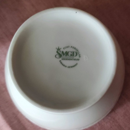 Milk and sugar serving set like new