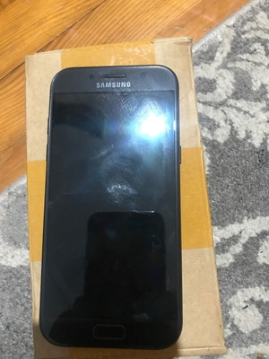 Samsung a520f used for spare parts or repair