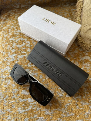 Christian Dior Pacific S1U sunglasses like new, black