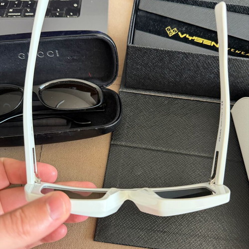 Prada and Gucci sunglasses set used
