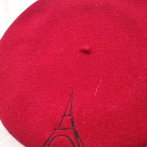 Set of leather gloves and wool beret like new, red