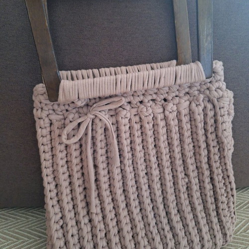 Knitted handmade handbag like new, beige and brown