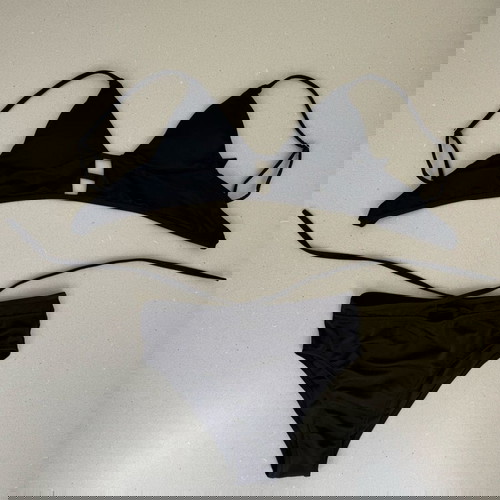 Μαγιό μαύρο ψηλομέσο καινούργιο με καρτελάκι σε 3 μεγέθη