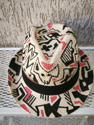 Painted Panama hat like new, size 58
