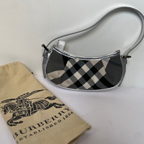 Burberry small shoulder bag like new, gray and silver