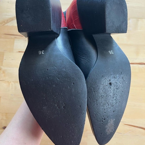 Black leather Vavoulas boots used, size 36