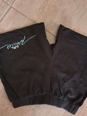 Black shorts for 12 years old like new