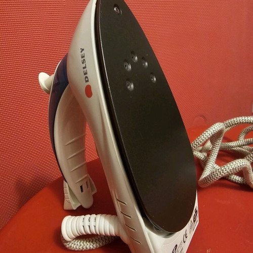 Travel iron new