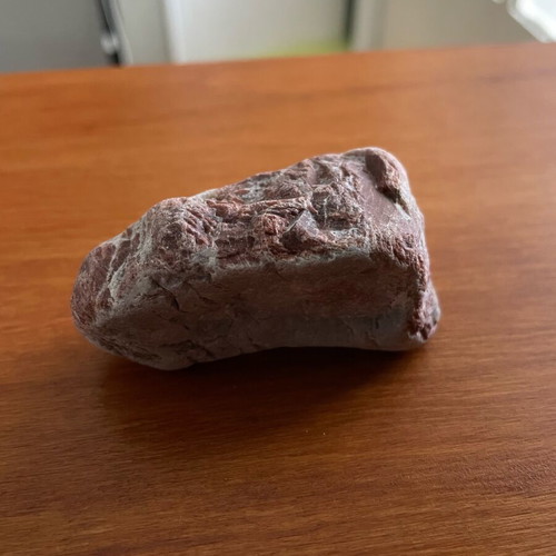 Red quartz / jasper new natural stone with red shades