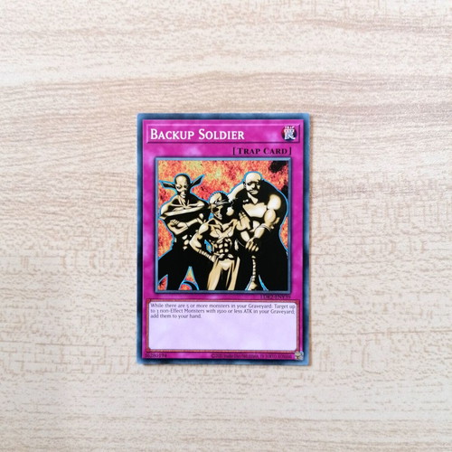 Yu-Gi-Oh! Backup Soldier Trap Card near mint, 2016 Common