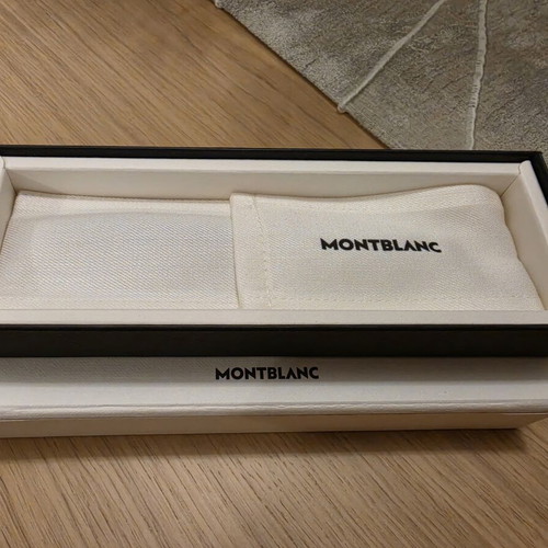 Montblanc StarWalker BlackCosmos Precious Resin pen