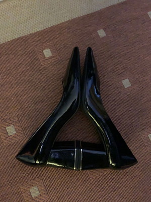 Zara pumps size 40 like new black and beige