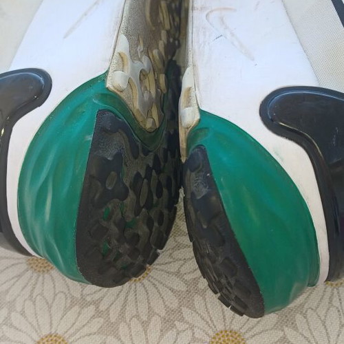 Athletic shoes like new, size 42.5