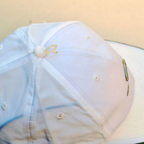 Oakley white unisex hat new with tags