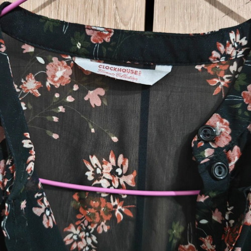 Dresses size M, like new, pack of 2, colorful