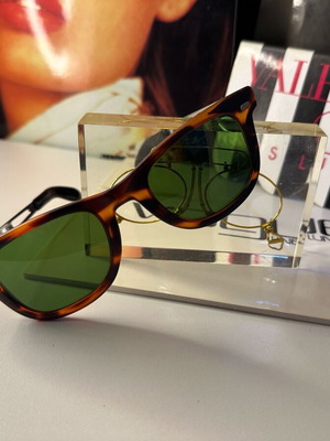Vintage sunglasses made in France new, tortoiseshell frame with green lenses