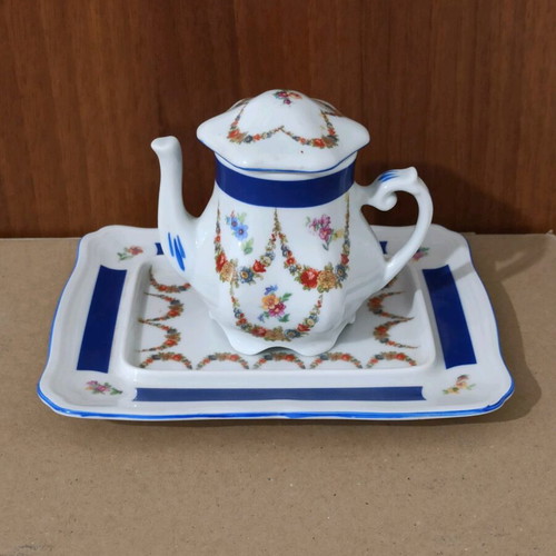Miniature teapot with lid like new, Bavarian porcelain Limoge