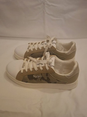 Pepe Jeans women's sneakers No 37 like new, white with khaki animal print