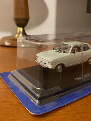 Opel Kadett B 1/43 μοντέλο αυτοκινήτου καινούργιο με τη συσκευασία του