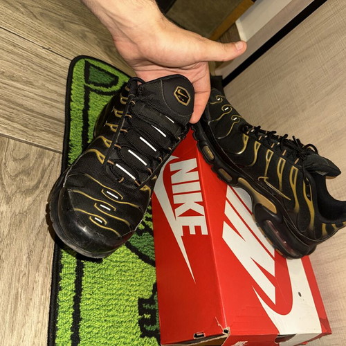 Nike TN Airmax Plus sneakers like new, size 44.5, black and gold