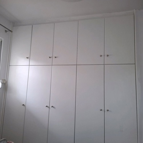 Exterior Wardrobe Doors and Boxes Set like new, includes handles and hinges