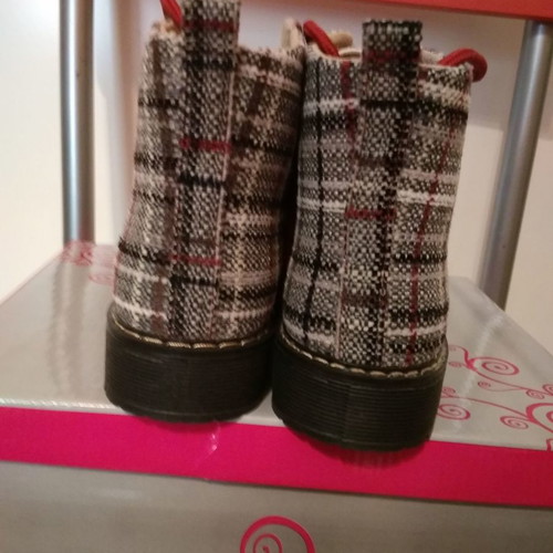 Multicolor boots size 36 new with knitted texture and soft leather