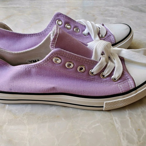 Athletic shoes new, purple, size 41